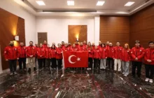 10. Ulusal Antarktika Bilim Seferi Başladı: 17 Kişilik Ekip İklim ve Ölçüm Çalışmaları İçin Gidiyor